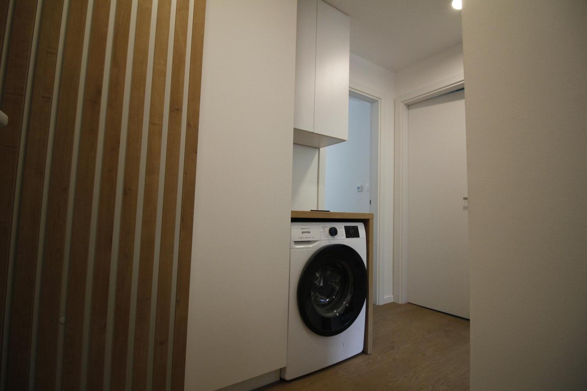Naia Apartments Ново Место Екстериор снимка
