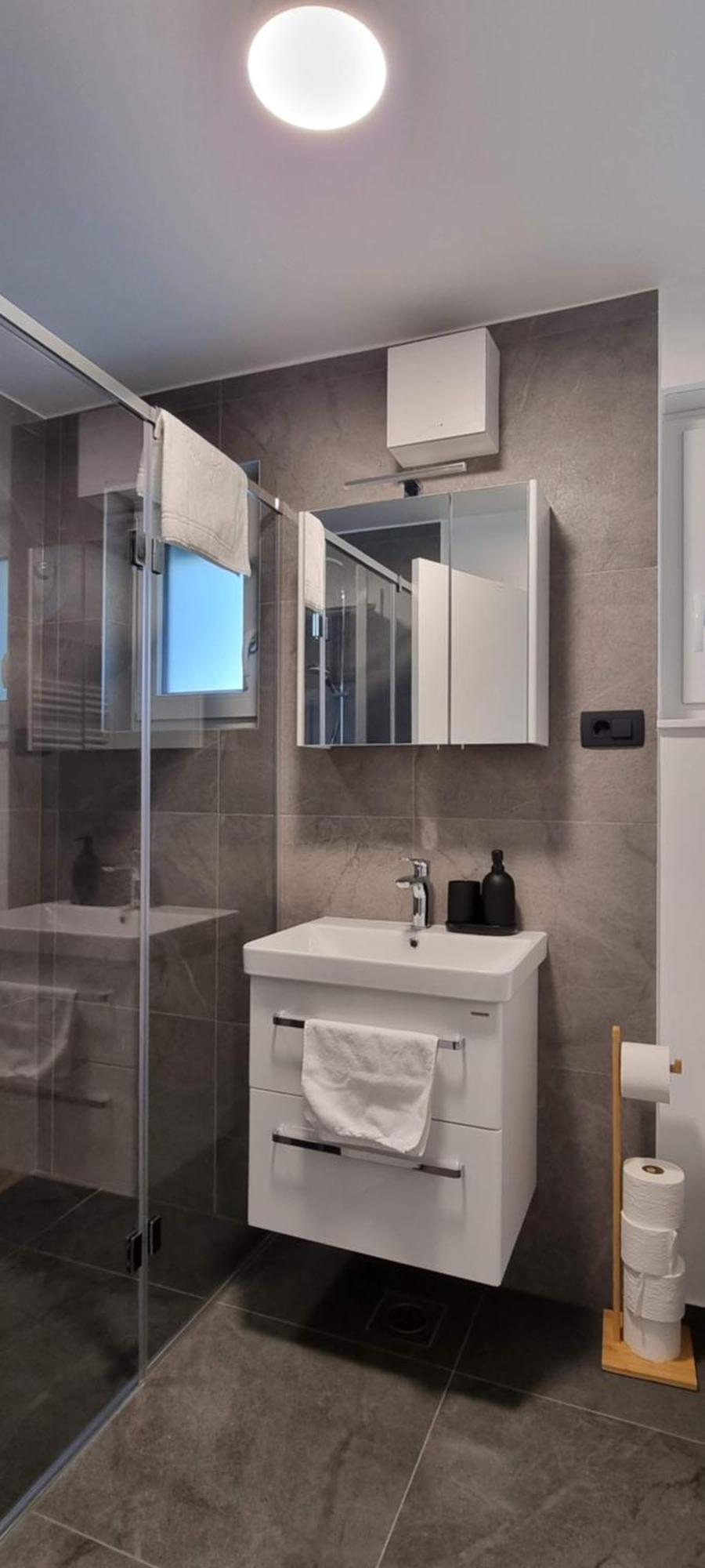 Naia Apartments Ново Место Екстериор снимка
