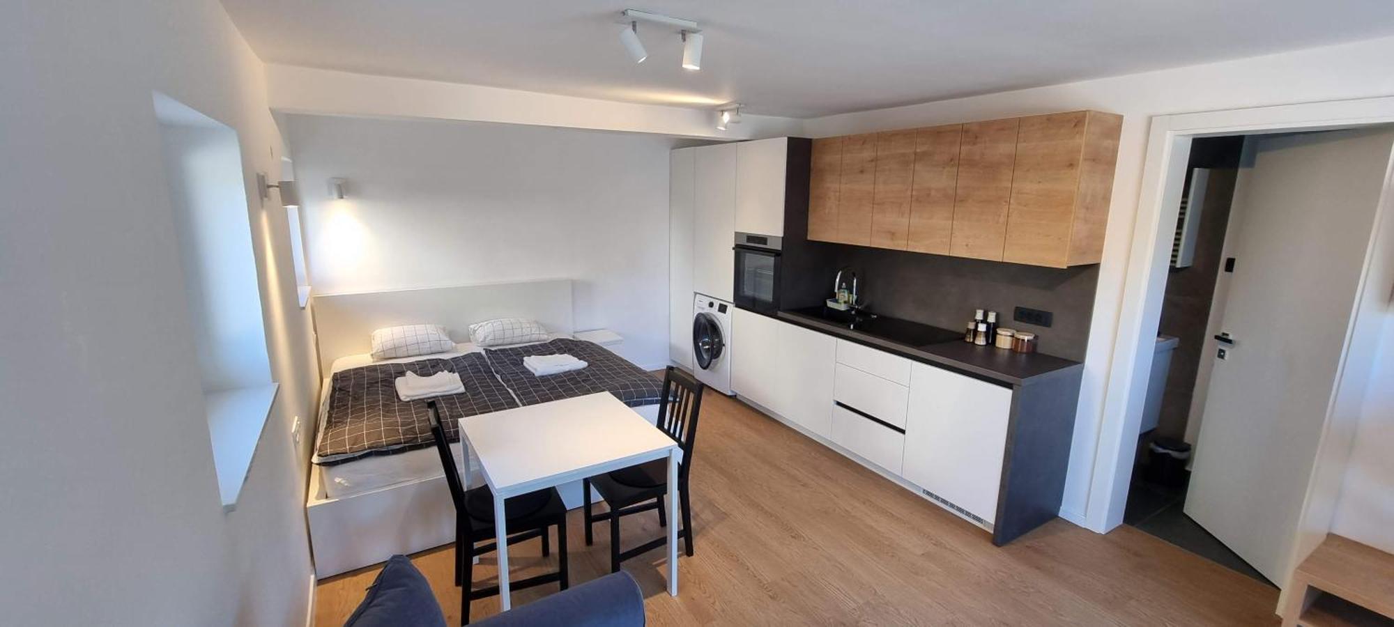 Naia Apartments Ново Место Екстериор снимка