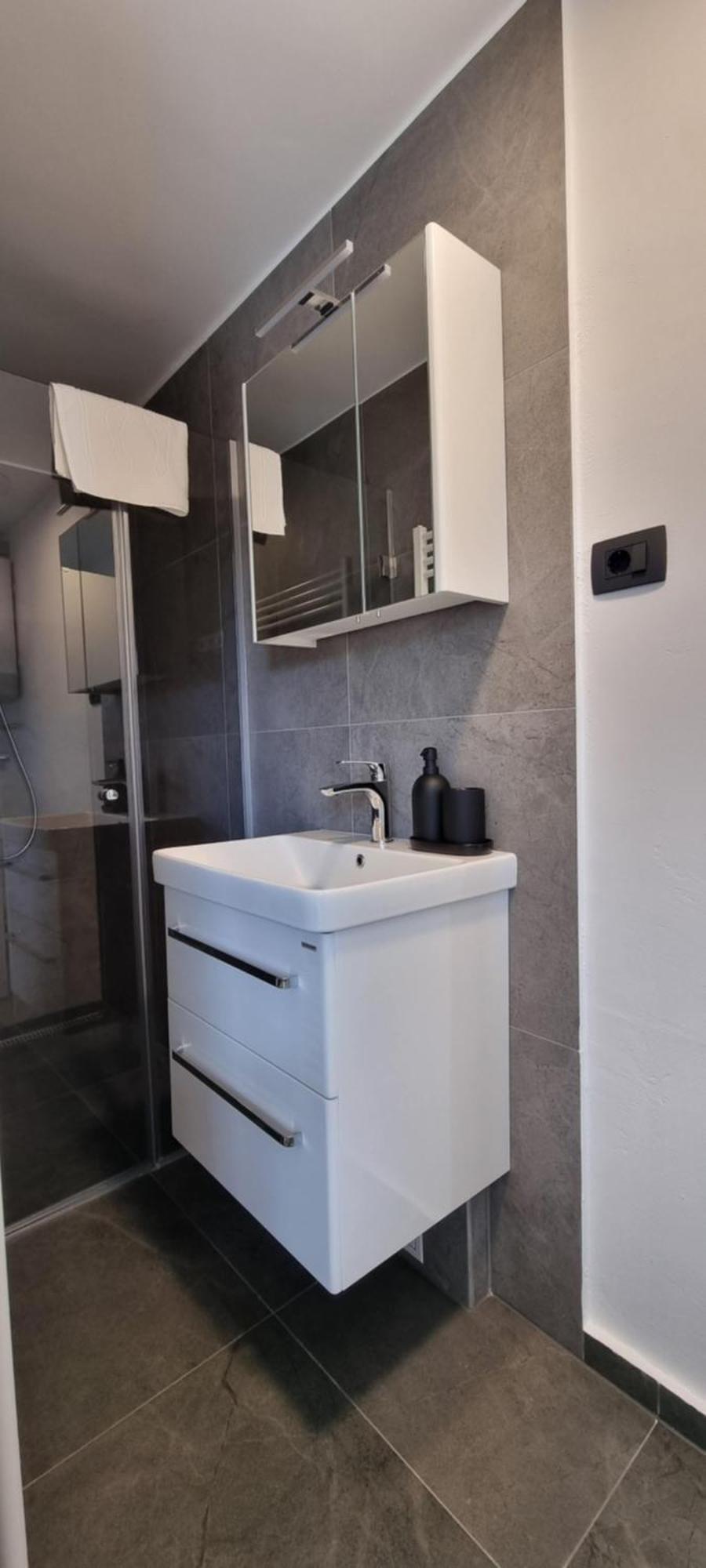 Naia Apartments Ново Место Екстериор снимка